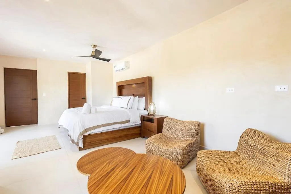 Brand New Lux 4 Bed Villa 2 Pools! Tulum Apartment