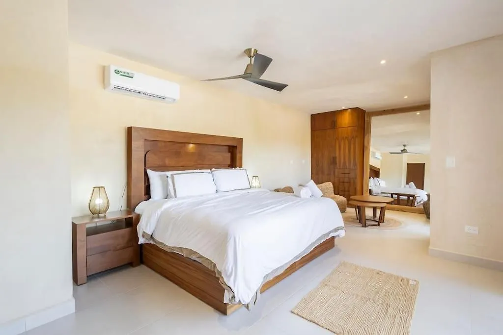 Brand New Lux 4 Bed Villa 2 Pools! Tulum Apartment