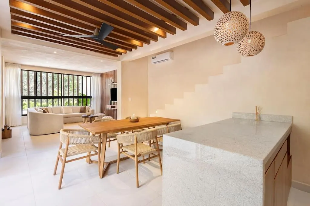 Brand New Lux 4 Bed Villa 2 Pools! Tulum Apartment