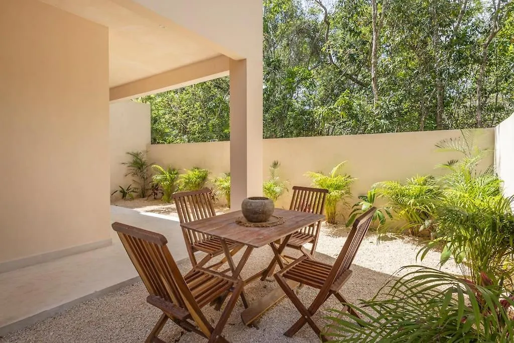 Brand New Lux 4 Bed Villa 2 Pools! Tulum Apartment