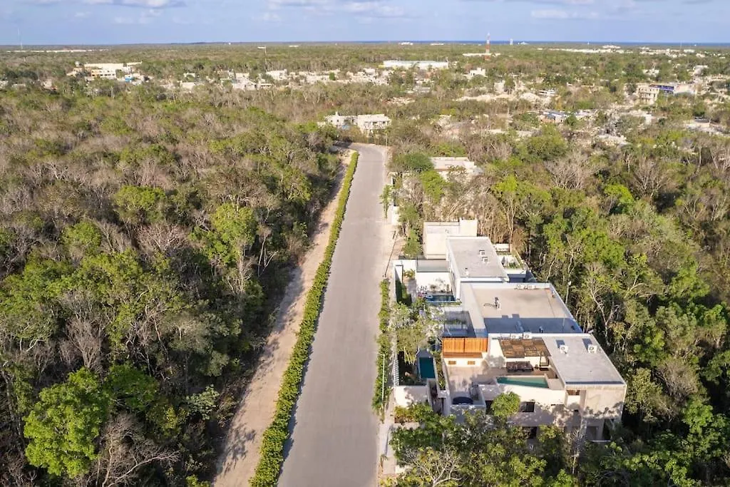 Brand New Lux 4 Bed Villa 2 Pools! Tulum