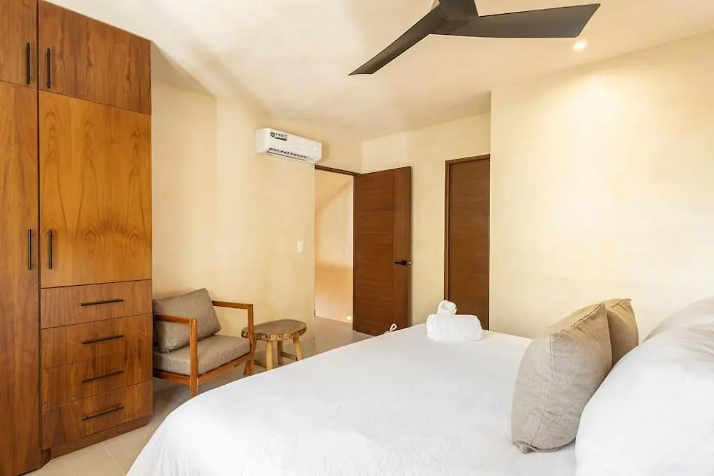 Brand New Lux 4 Bed Villa 2 Pools! Tulum 0*,